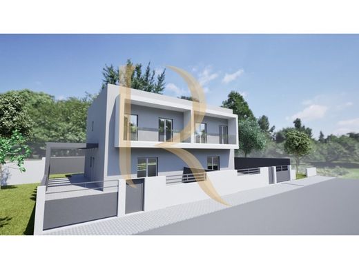 Смежная Вилла, Seixal, Distrito de Setúbal