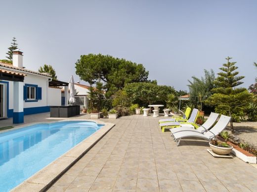 Luxe woning in Aljezur, Distrito de Faro