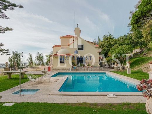 Herrenhaus in Almada, Distrito de Setúbal