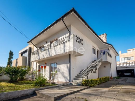 Luxus-Haus in Matosinhos, Distrito do Porto