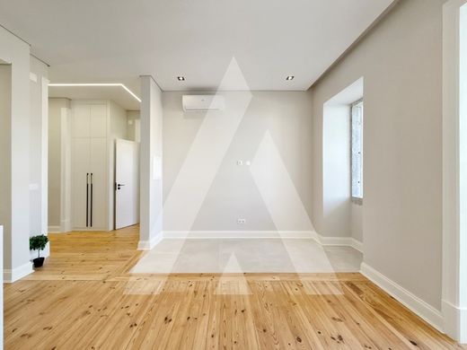 Apartment / Etagenwohnung in Lissabon, Lisbon