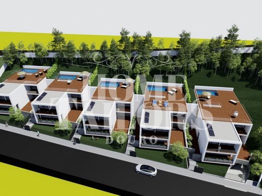 Grundstück in Vila Nova de Gaia, Distrito do Porto