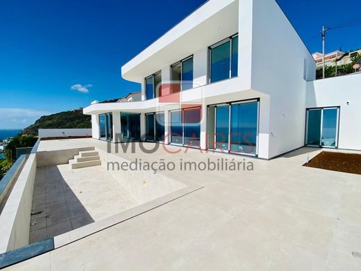 Luxury home in Calheta, Madeira