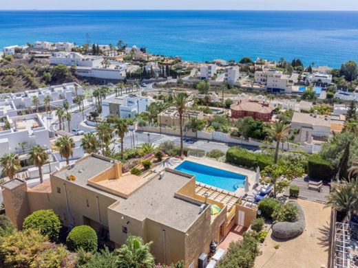 Villa in Villajoyosa, Alicante