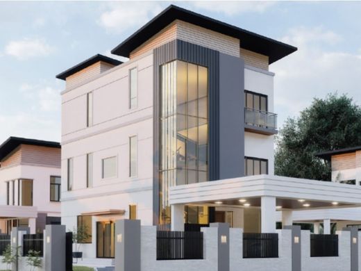 Vrijstaand huis in Muara