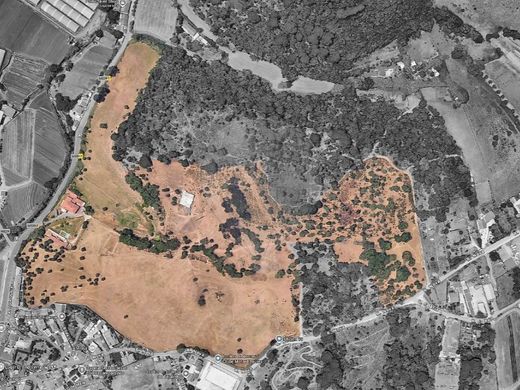 Land in Loures, Lisbon