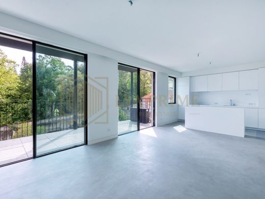 Apartment / Etagenwohnung in Santo António, Lisbon