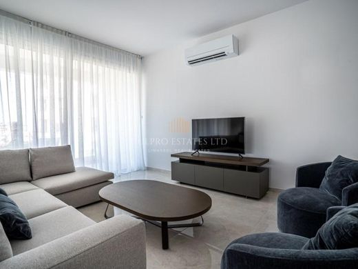 Apartment / Etagenwohnung in Mésa Geitoniá, Limassol District