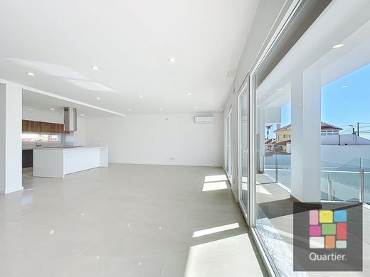 Casa de lujo en Charneca de Caparica, Almada