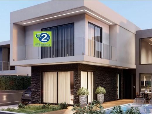 Luxus-Haus in Charneca de Caparica, Almada