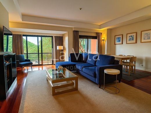 Apartment / Etagenwohnung in Cascais, Lissabon