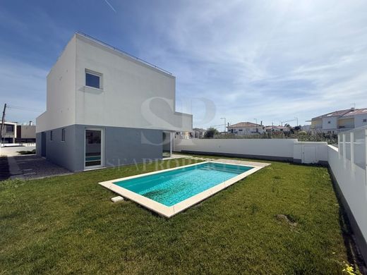 Luxus-Haus in Caldas da Rainha, Distrito de Leiria