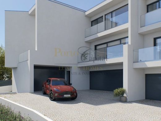 Luxus-Haus in Gondomar, Distrito do Porto