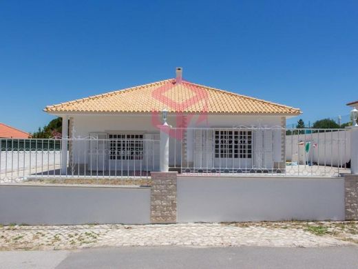 Casa Independente - Sesimbra, Setúbal