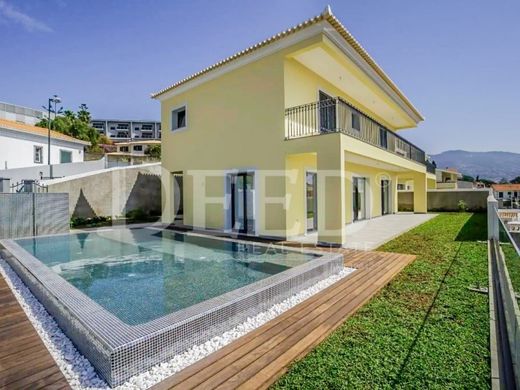 Detached House in Funchal, Madeira