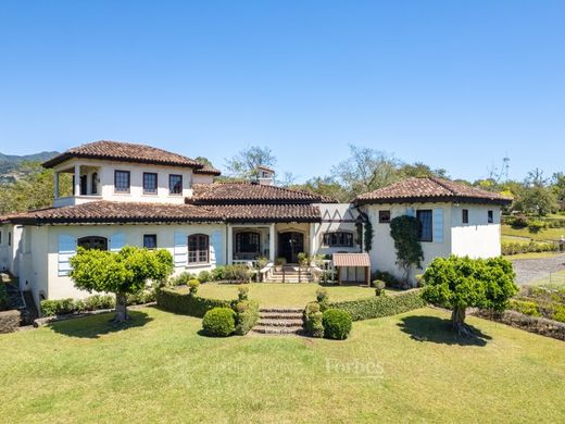 Luxury home in San Josecito, San Isidro