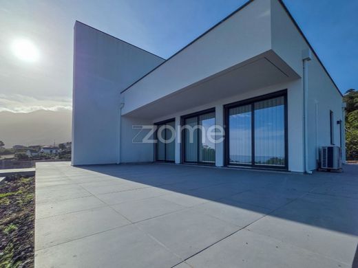 Casa de lujo en São Roque do Pico, Azores
