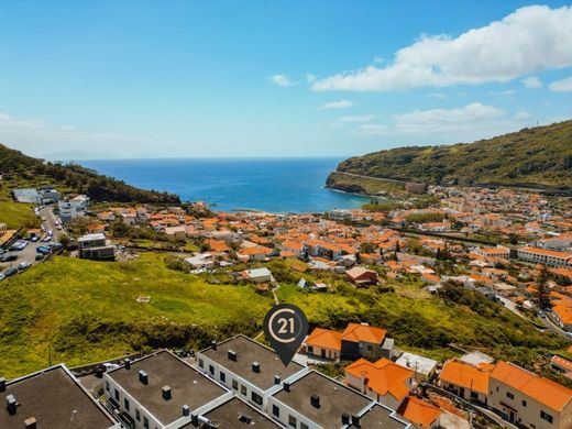 Yarɪ müstakil ev Machico, Madeira