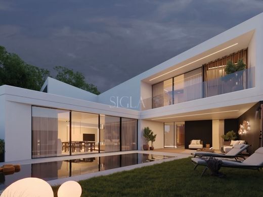 Luxury home in Maia, Distrito do Porto