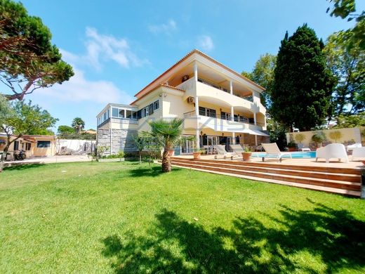Detached House in Cascais, Lisbon