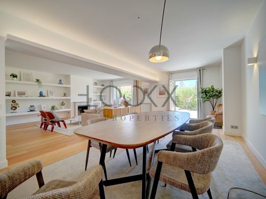 Villa Plurifamiliare a Cascais, Lisbona