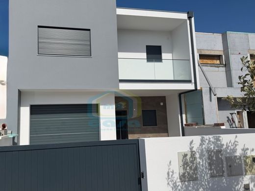 Luxury home in Torres Vedras, Lisbon