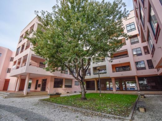 Cascais, Distrito de Lisboaのアパートメント