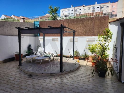 Apartment in Amadora, Lisbon