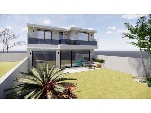 Chalet Pareado en Setúbal