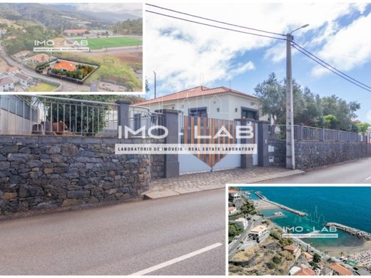 Luxury home in Calheta, Madeira