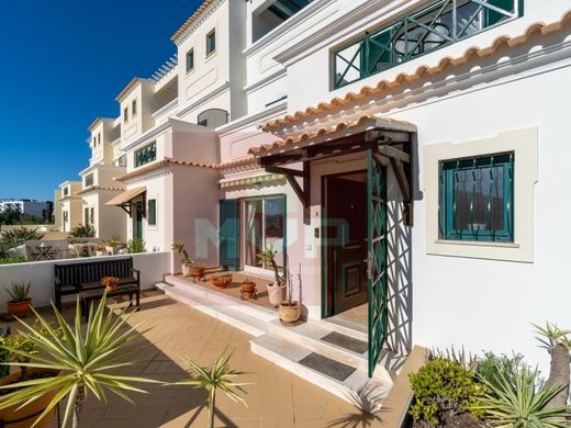 半独立式房屋  Olhão, Distrito de Faro