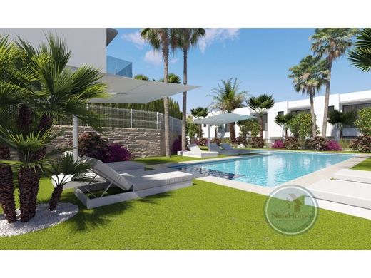 Mehrfamilienhaus in Finestrat, Alicante