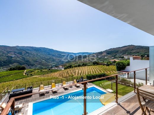 Residential complexes in Mesão Frio, Distrito de Vila Real