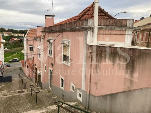 콘도미니엄 / Beato António, Lisbon