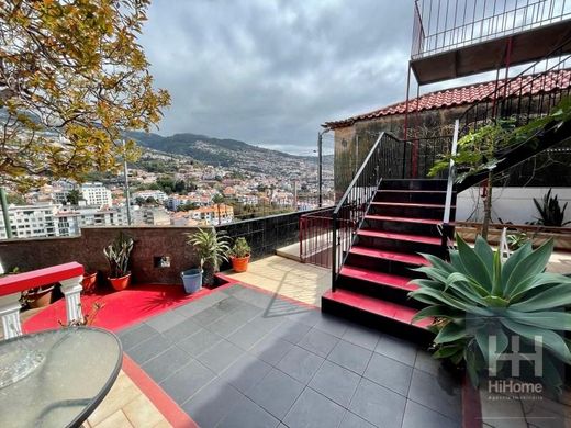 Luksusowy dom w Funchal, Madeira