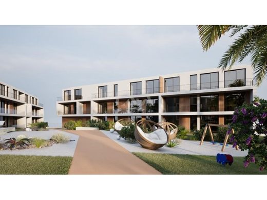 Apartment / Etagenwohnung in Tavira, Distrito de Faro