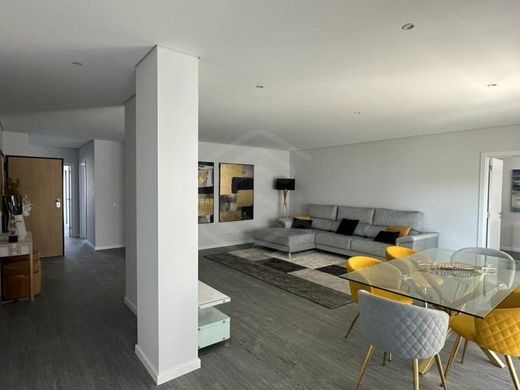 Apartment / Etagenwohnung in Olhão, Distrito de Faro