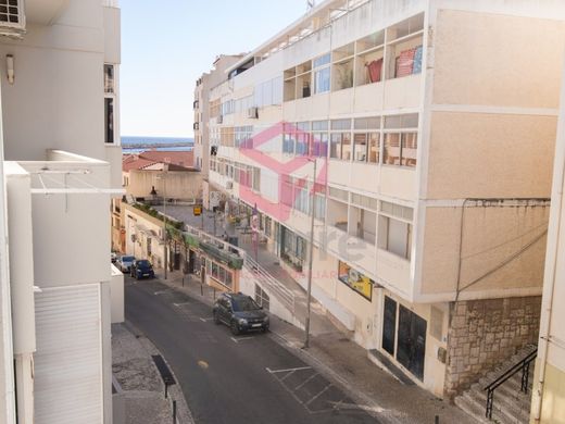 Apartment / Etagenwohnung in Sesimbra, Distrito de Setúbal