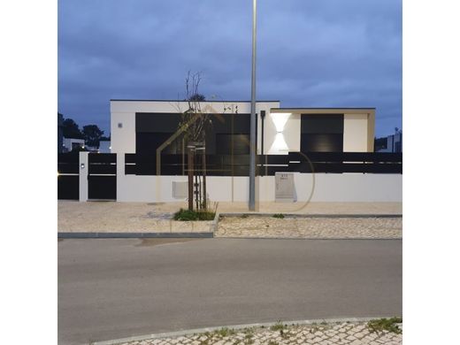 Casa de lujo en Seixal, Setúbal