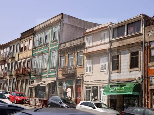 Residential complexes in Porto, Distrito do Porto