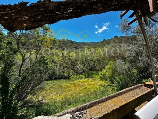 Kɪr evi Sant Iscle de Vallalta, Província de Barcelona