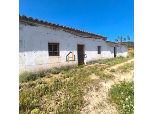 Grundstück in Monchique, Distrito de Faro