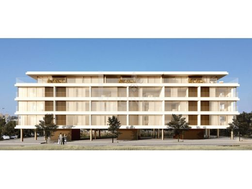 Apartment / Etagenwohnung in Vila Nova de Gaia, Distrito do Porto