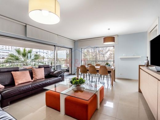 Apartment / Etagenwohnung in Portimão, Distrito de Faro