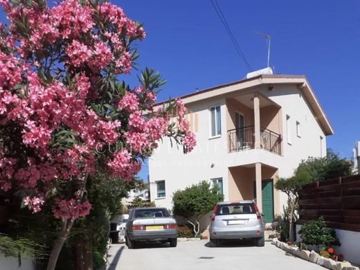 Элитный дом, Ágios Athanásios, Limassol District