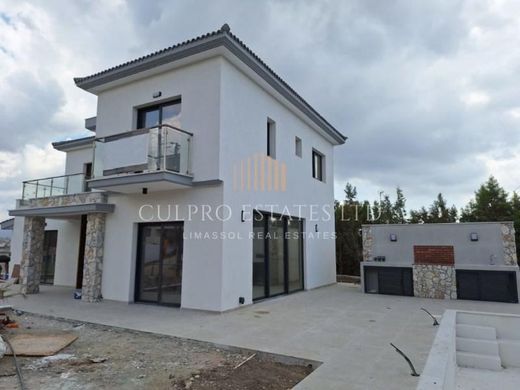Pyrgos, Limassol Districtの高級住宅