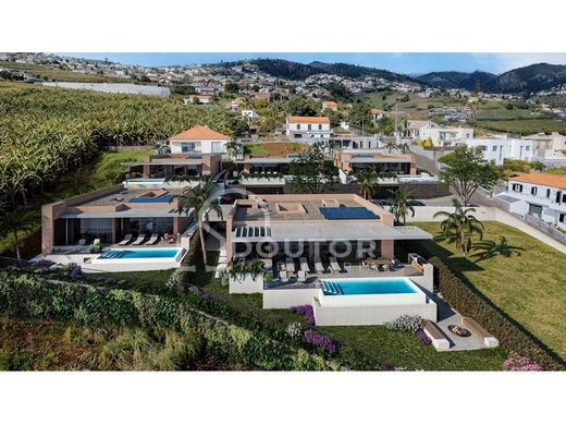 Luxury home in Calheta, Madeira