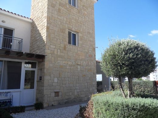 Semidetached House in Mouttagiáka, Limassol District