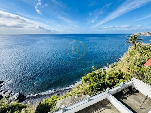 Funchal, Madeiraのマルチファミリーヴィラ