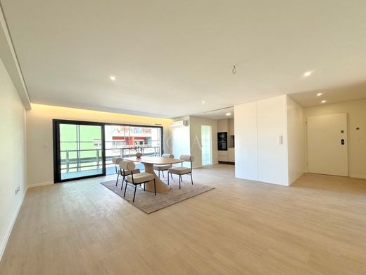 Apartment / Etagenwohnung in Vila Nova de Gaia, Distrito do Porto